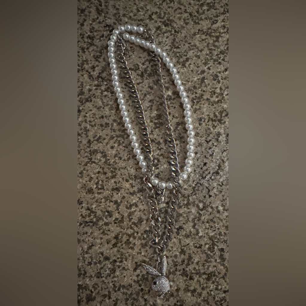 Brand New Elegant Double Chained Silver And Pearl Playboy Necklace 20$